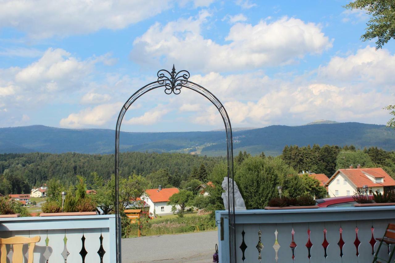 Haus Sonnenberg Hotel Sankt Oswald-Riedlhuette Buitenkant foto